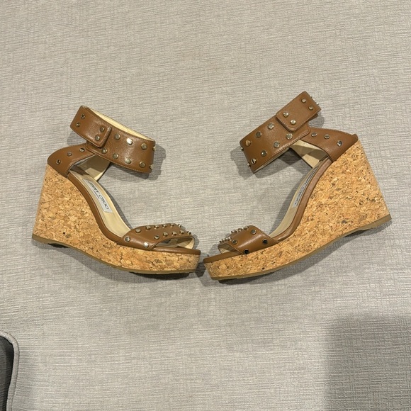 ⭐️ JIMMY CHOO ⭐️ WEDGES W/ GOLD STUDS - Picture 2 of 8